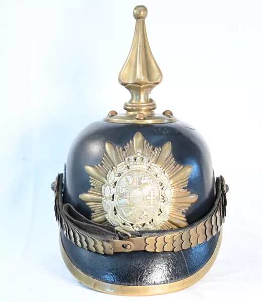 Mecklenburg Schwerin FR.90 Enlisted Infantry Pickelhaube Visuel 1 principal